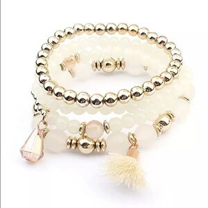 NEW!! Beaded Bracelet Set